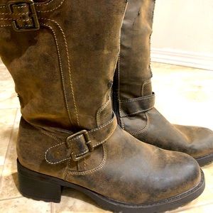 New distressed brown boots